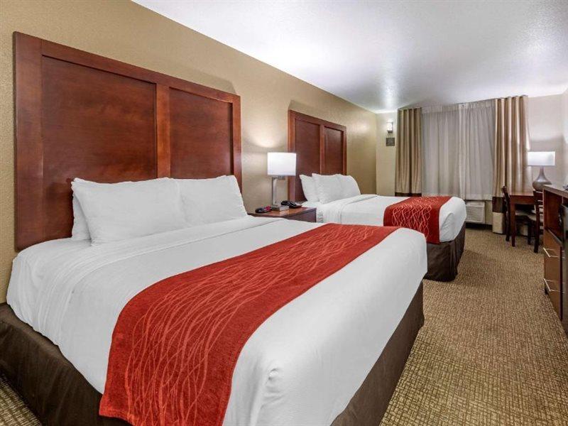 Comfort Inn Fontana Exterior photo