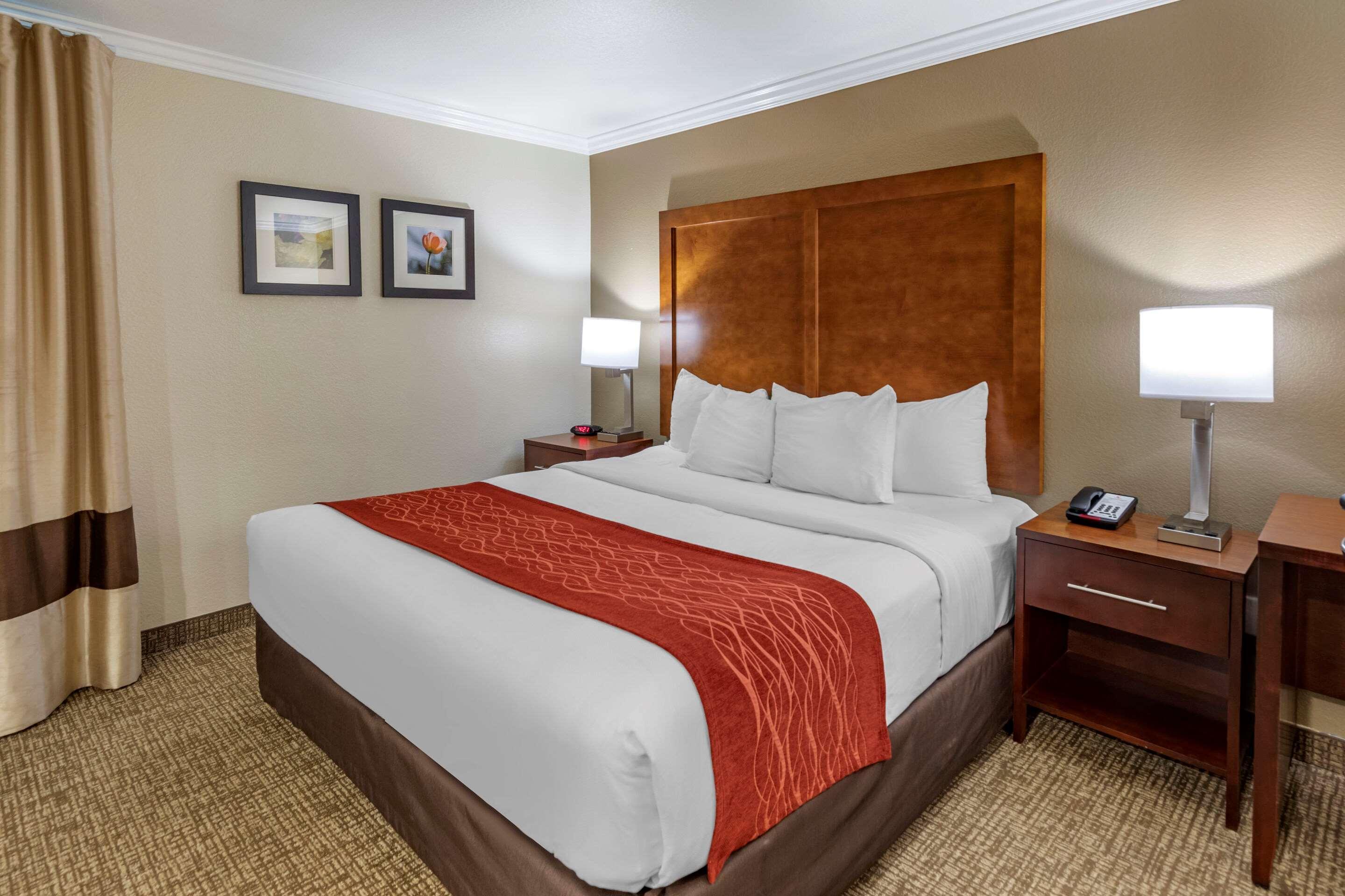 Comfort Inn Fontana Exterior photo