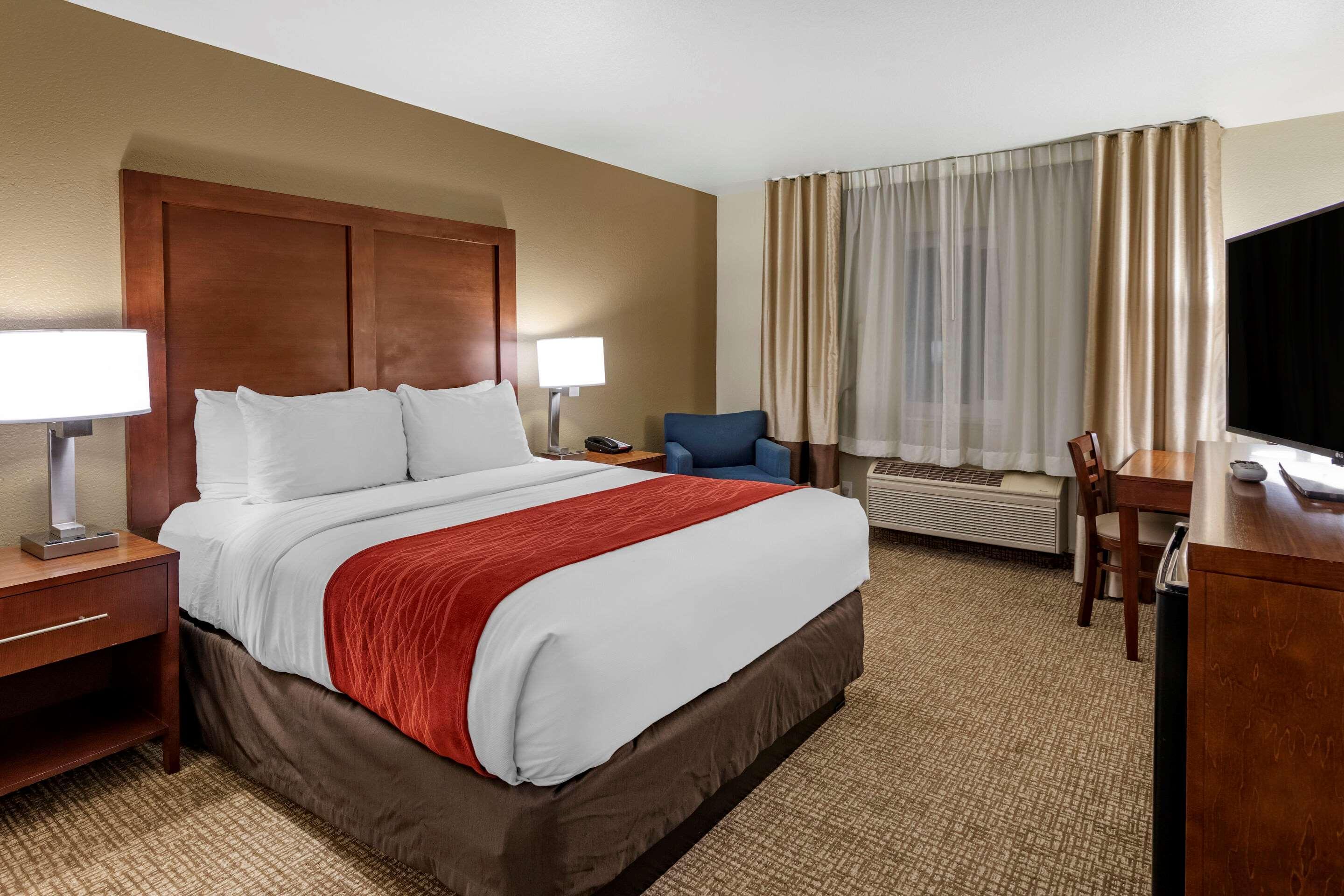 Comfort Inn Fontana Exterior photo