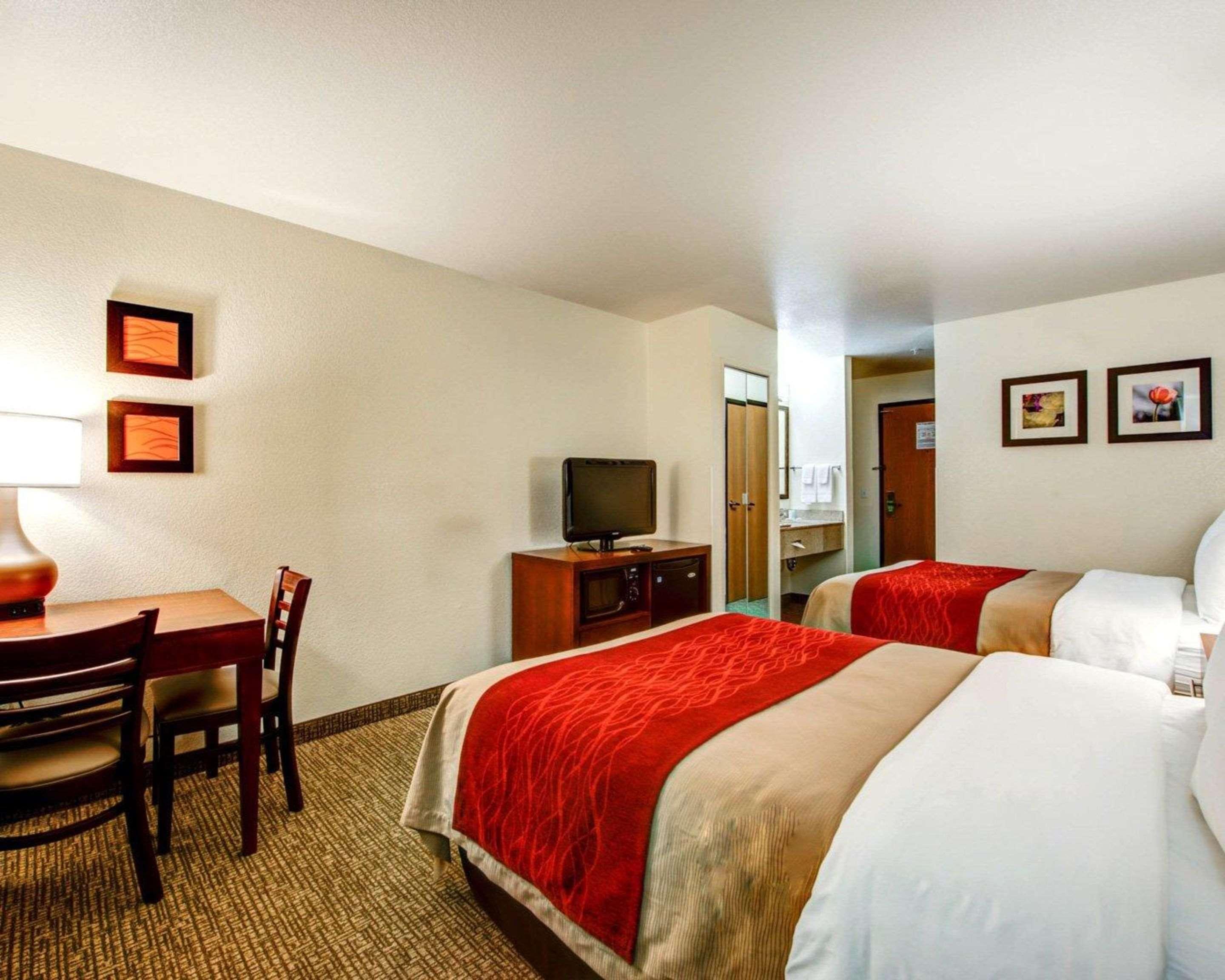 Comfort Inn Fontana Exterior photo