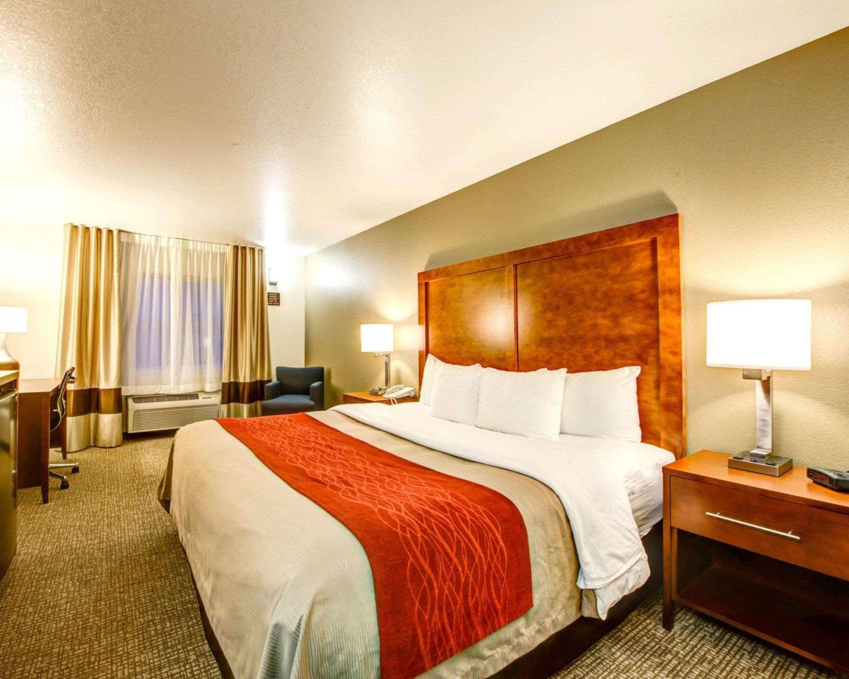 Comfort Inn Fontana Exterior photo