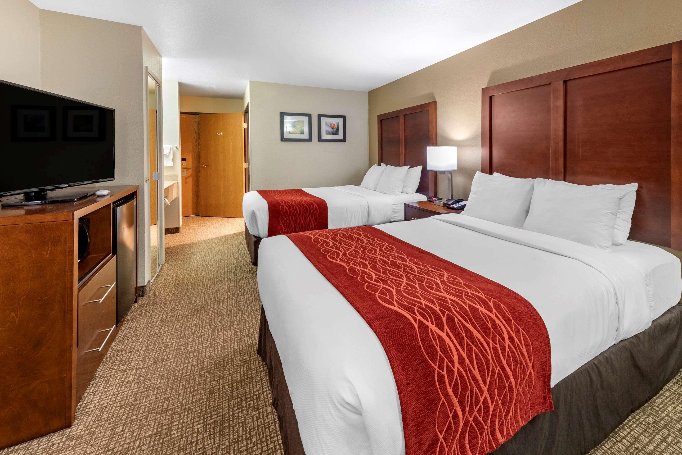 Comfort Inn Fontana Exterior photo
